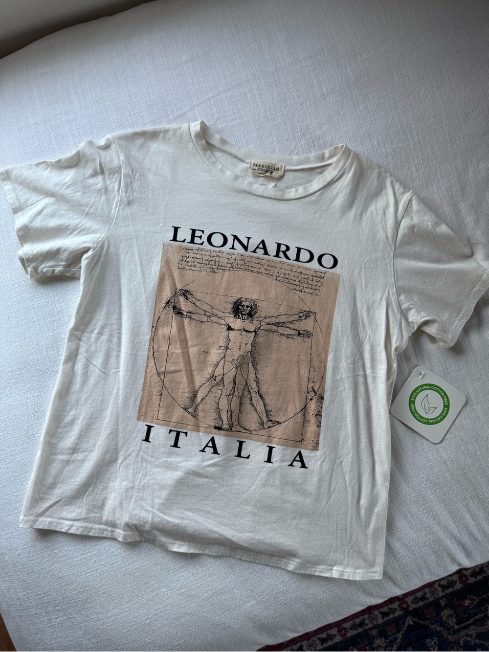 Leonardo Italia Women's White Graphic Tee